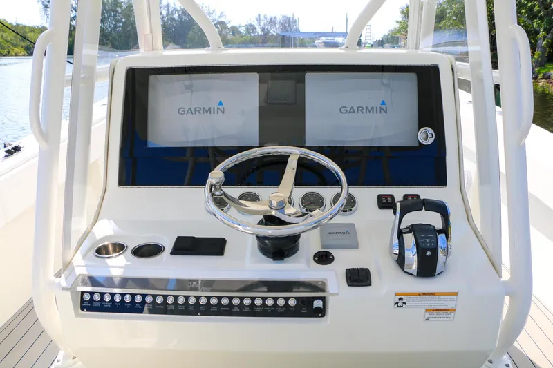 Slide: The Image of SeaVee 390Z 2016 - 3492246