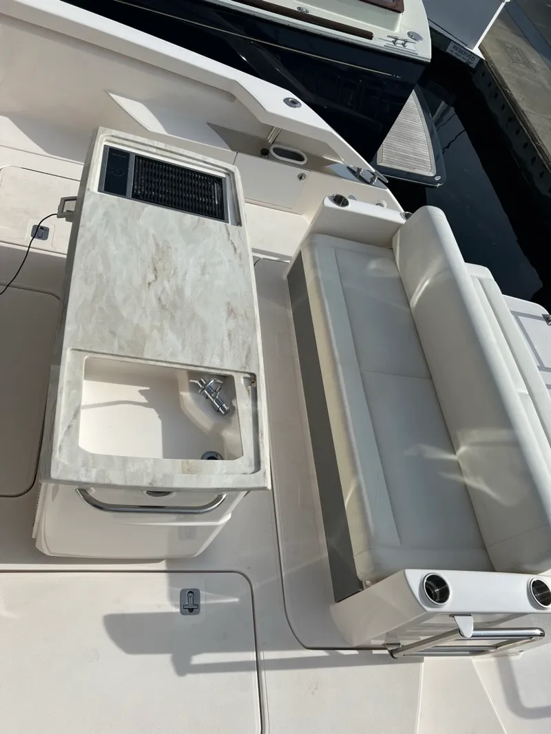 Slide: The Image of 2016 Tiara 44 Express Coupe - 3304462