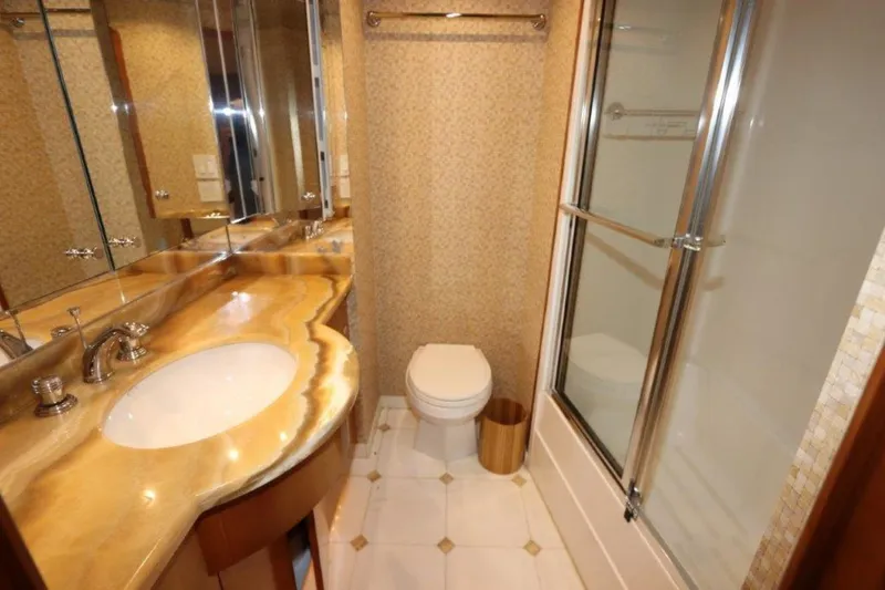 Slide: The Image of Hatteras 80 2006 - 3324056