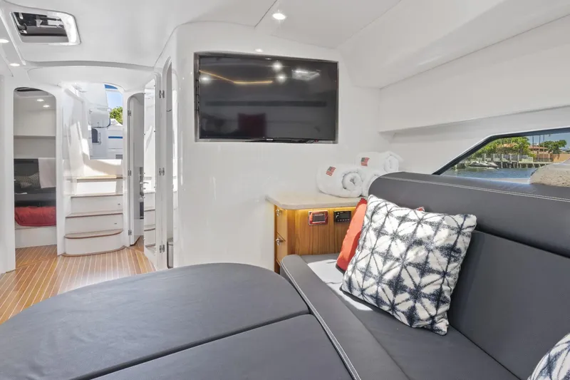 Slide: The Image of Intrepid 477 Evolution 2020 - 3337217