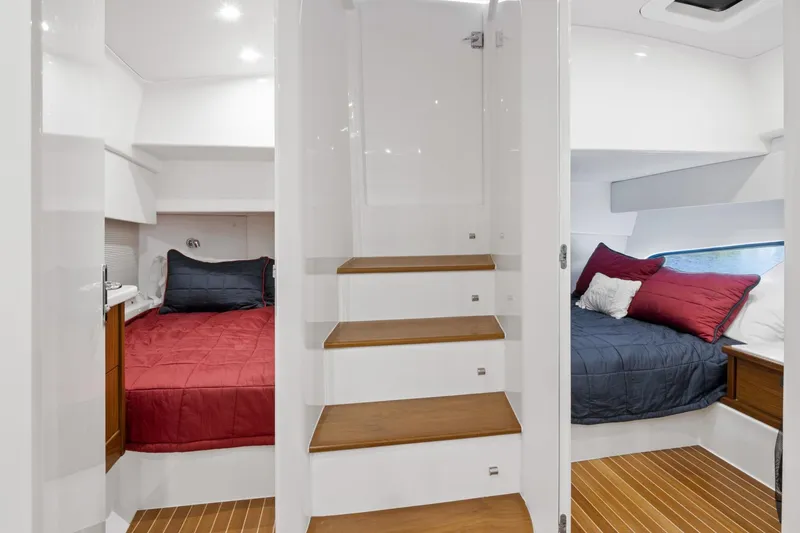 Slide: The Image of Intrepid 477 Evolution 2020 - 3337222