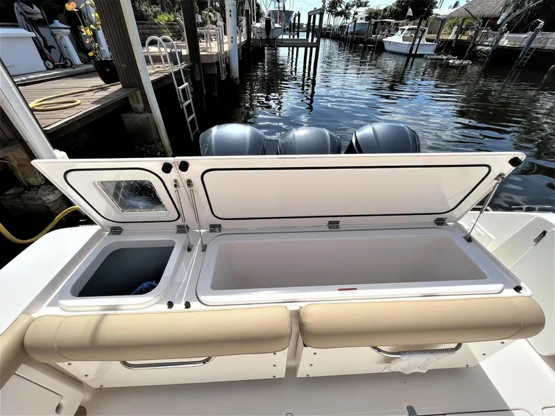 Slide: The Image of Pursuit OS 385 Offshore 2016 - 3331105