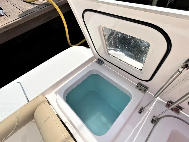 Slide: The Image of Pursuit OS 385 Offshore 2016 - 3331106