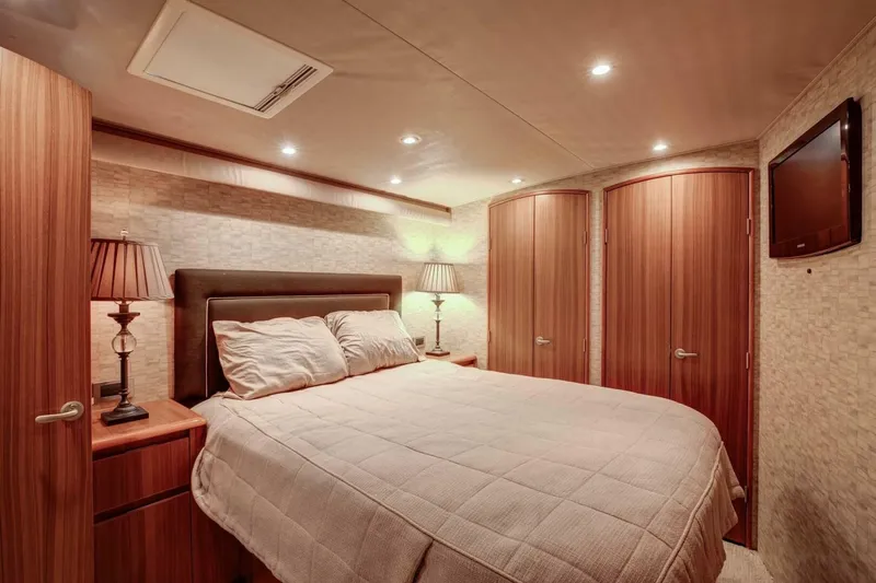 Slide: The Image of Viking 57 Convertible 2010 - 4801041