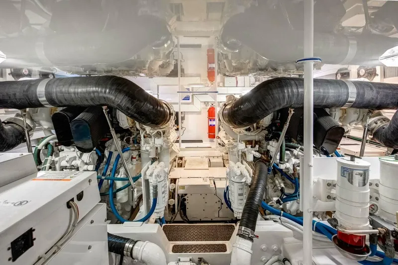 Slide: The Image of Viking 57 Convertible 2010 - 4801060