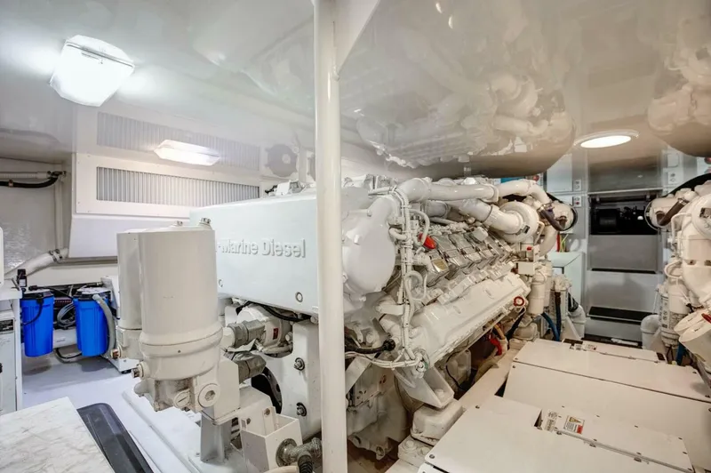 Slide: The Image of Viking 57 Convertible 2010 - 4801063