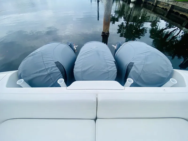 Slide: The Image of Intrepid 390 Sport Yacht 2008 - 3332441