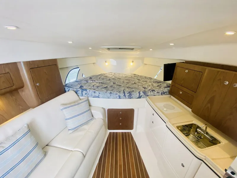 Slide: The Image of Intrepid 390 Sport Yacht 2008 - 3332506