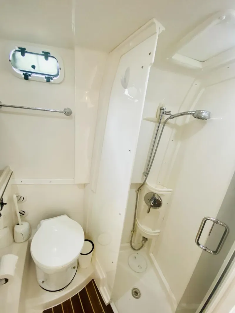 Slide: The Image of Intrepid 390 Sport Yacht 2008 - 3332520