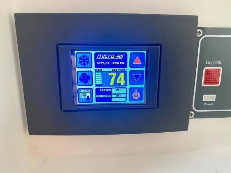 Slide: The Image of Intrepid 390 Sport Yacht 2008 - 3332526