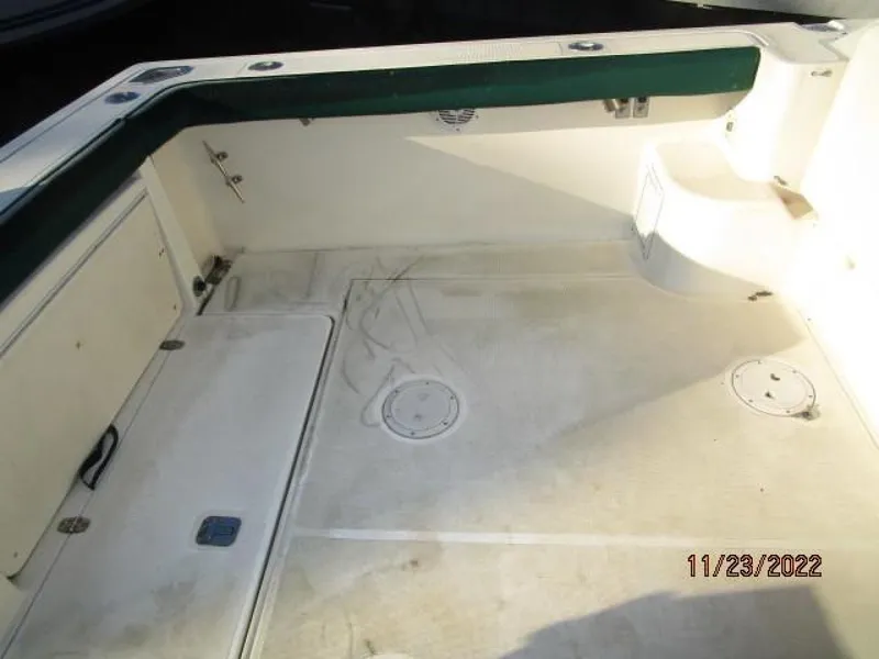 Slide: The Image of 30' Pursuit cockpit port - 3518289