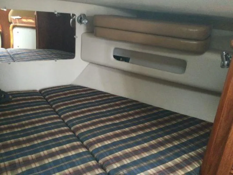 Slide: The Image of 30' Pursuit stateroom2 - 3344227