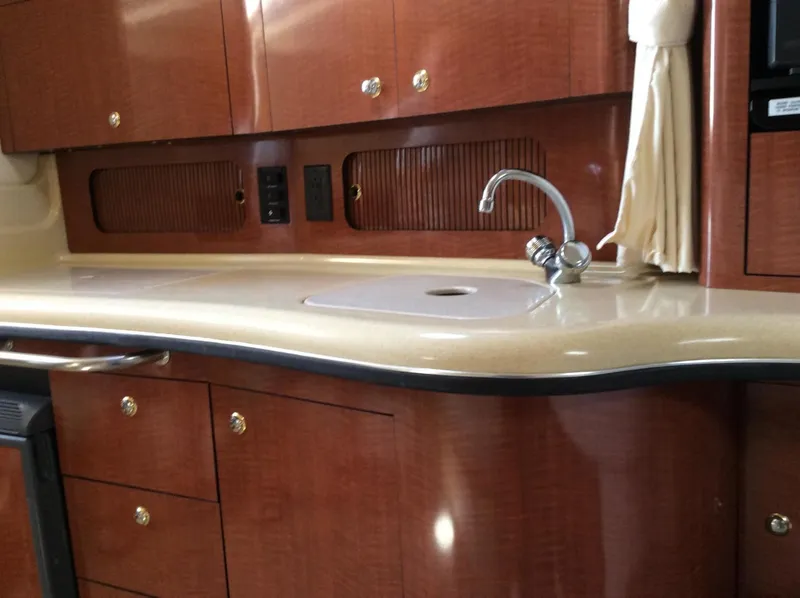 Slide: The Image of Sea Ray 320 2003 - 3350291