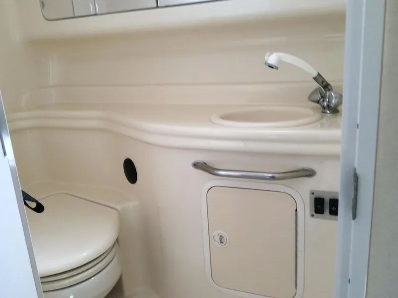 Slide: The Image of Sea Ray 320 2003 - 3350308