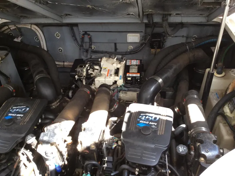 Slide: The Image of Sea Ray 320 2003 - 3350312