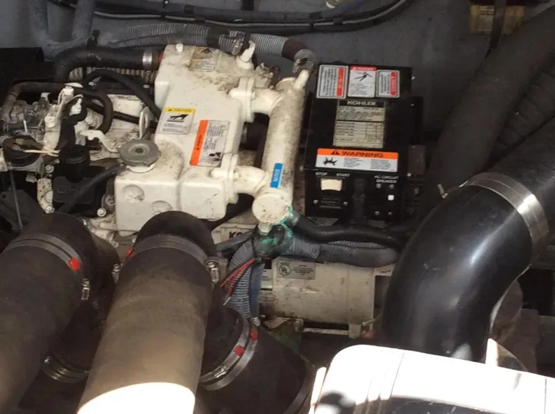 Slide: The Image of Sea Ray 320 2003 - 3350314