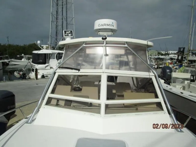 Slide: The Image of 25' Carolina Classic foredeck aft - 3595920