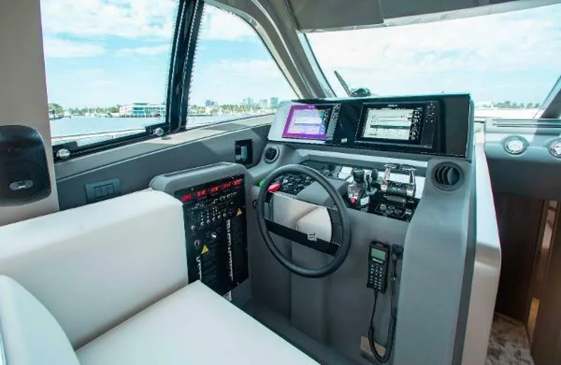 Slide: The Image of Ferretti 550 2022 - 5640936