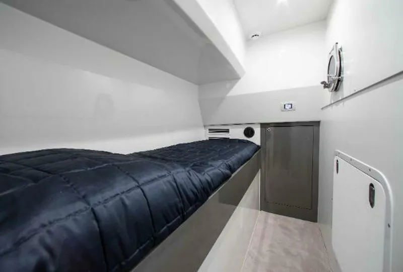 Slide: The Image of Ferretti 550 2022 - 5640950