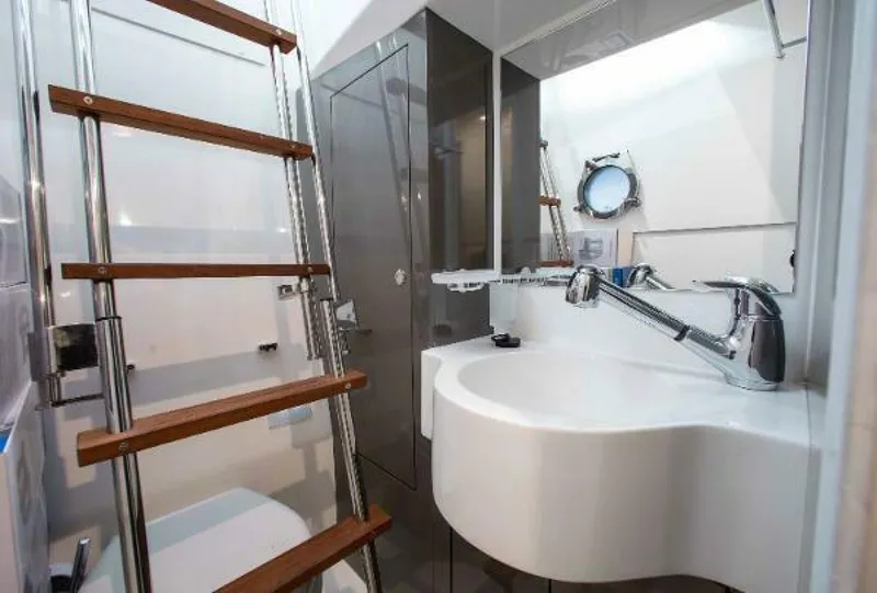 Slide: The Image of Ferretti 550 2022 - 5640952