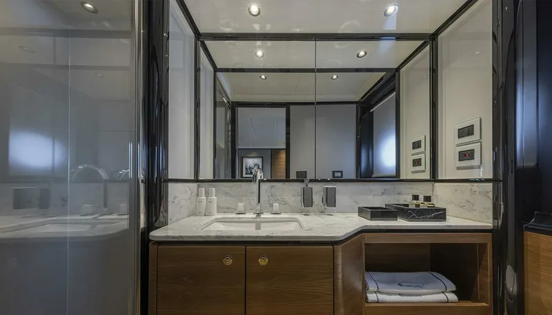 Slide: The Image of Absolute Navetta 75 2026 - 5552212