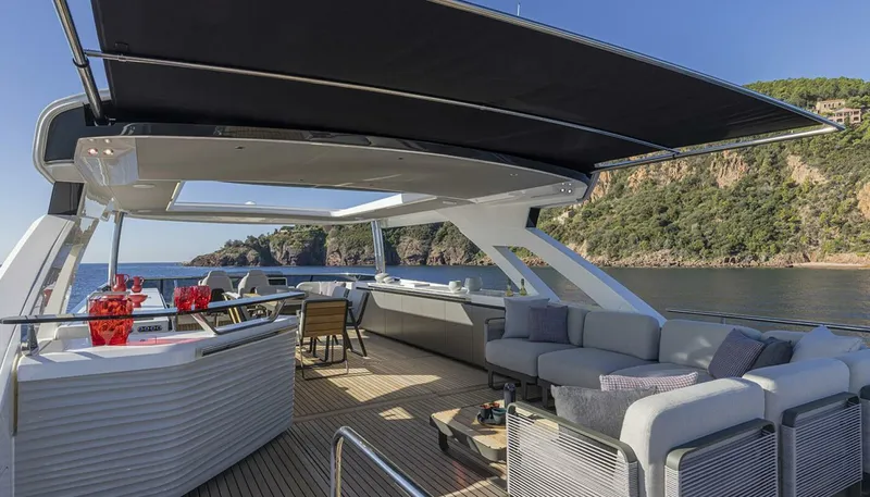 Slide: The Image of Absolute Navetta 75 2027 - 5552191