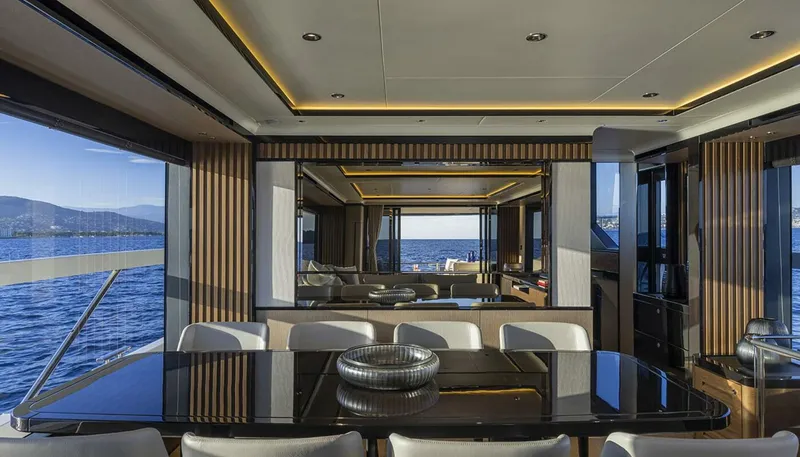 Slide: The Image of Absolute Navetta 75 2027 - 5552202