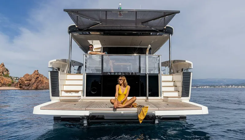 Slide: The Image of Absolute Navetta 75 2027 - 5552176