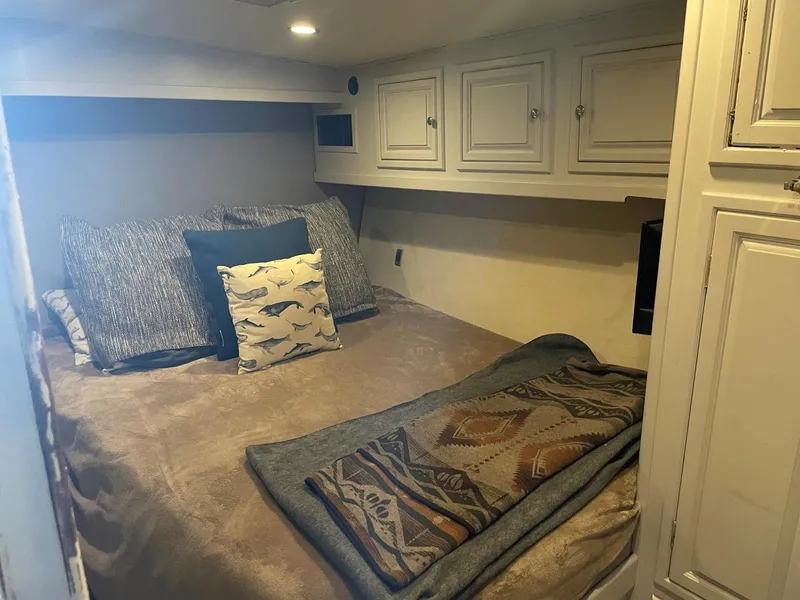 Slide: The Image of Custom Carolina Lewis Brothers 54 Flybridge S/F 1995 - 3371115