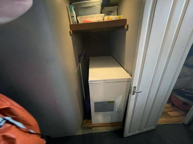 Slide: The Image of Custom Carolina Lewis Brothers 54 Flybridge S/F 1995 - 3371120