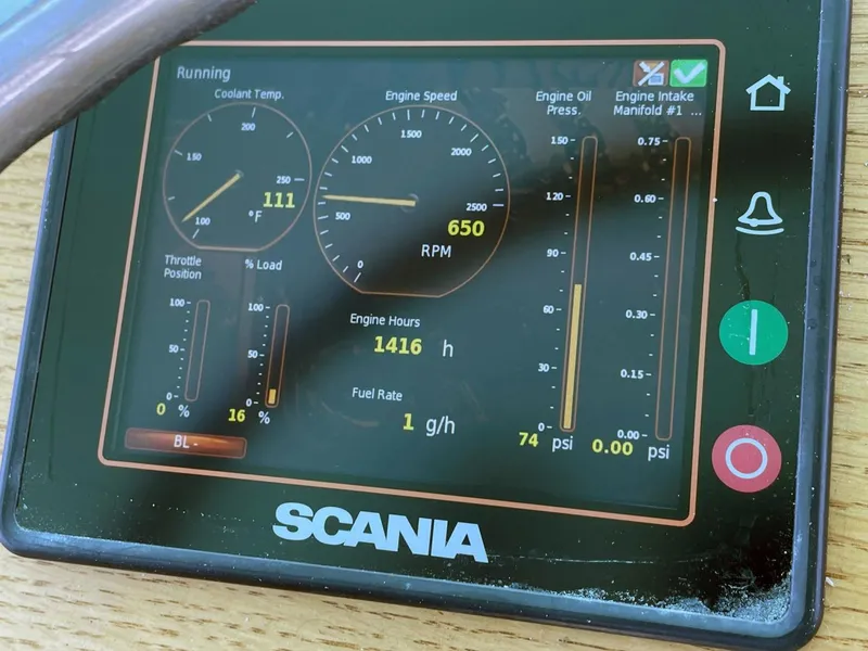 Slide: The Image of Custom Carolina Lewis Brothers 54 Flybridge S/F 1995 - 3371127
