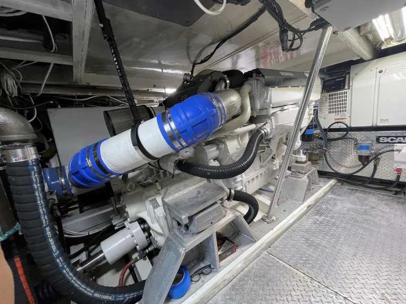 Slide: The Image of Custom Carolina Lewis Brothers 54 Flybridge S/F 1995 - 3371134