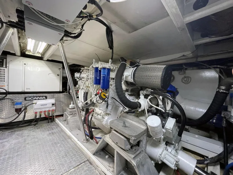 Slide: The Image of Custom Carolina Lewis Brothers 54 Flybridge S/F 1995 - 3371138