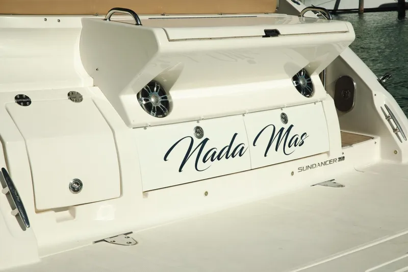 Slide: The Image of Sea Ray Sundancer Coupe 2019 - 3509618