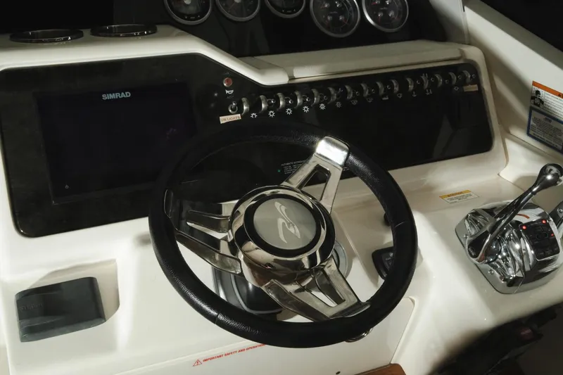 Slide: The Image of Sea Ray Sundancer Coupe 2019 - 3509628