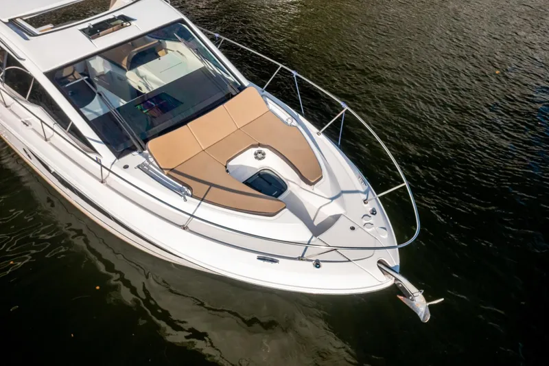 Slide: The Image of Sea Ray Sundancer Coupe 2019 - 3509612