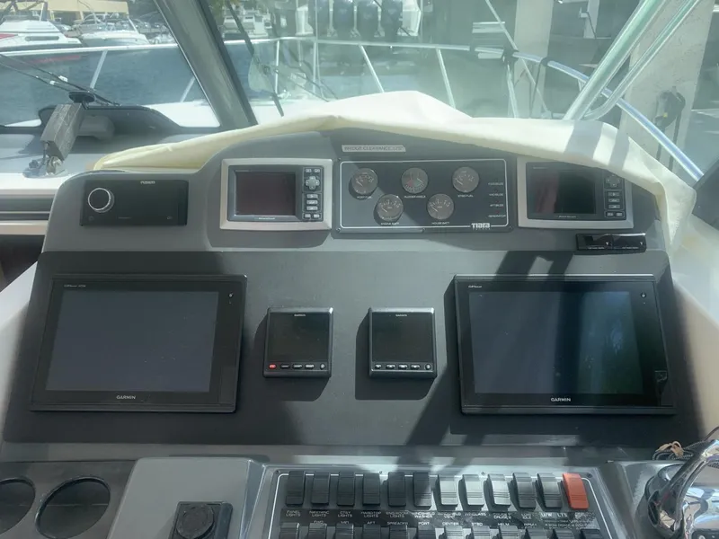 Slide: The Image of Tiara 3800 Open 2008 - 3392016