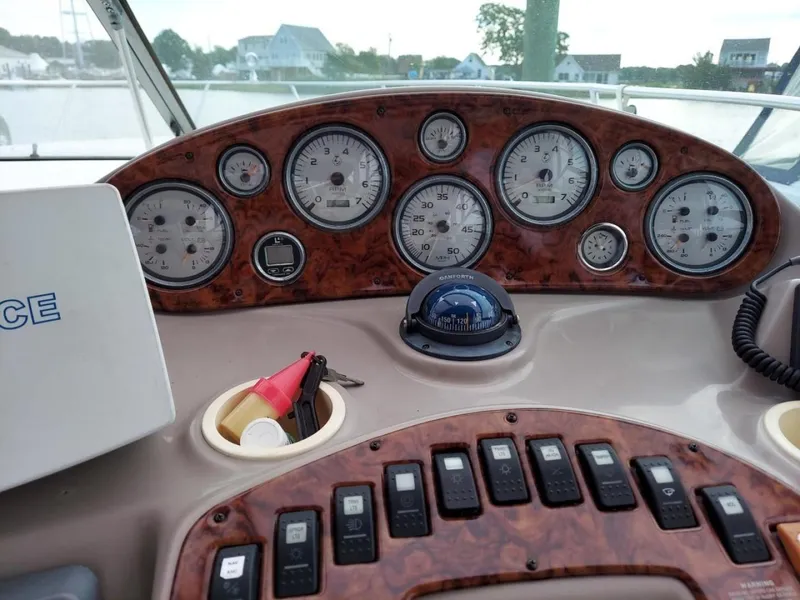 Slide: The Image of Rinker 342 Fiesta Vee 2004 - 3398771