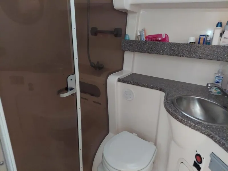 Slide: The Image of Rinker 342 Fiesta Vee 2004 - 3398779