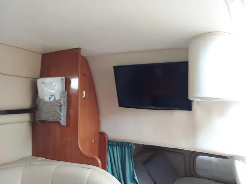 Slide: The Image of Rinker 342 Fiesta Vee 2004 - 3398811