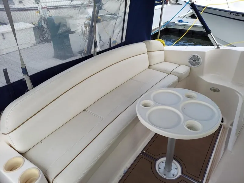 Slide: The Image of Rinker 342 Fiesta Vee 2004 - 3398762