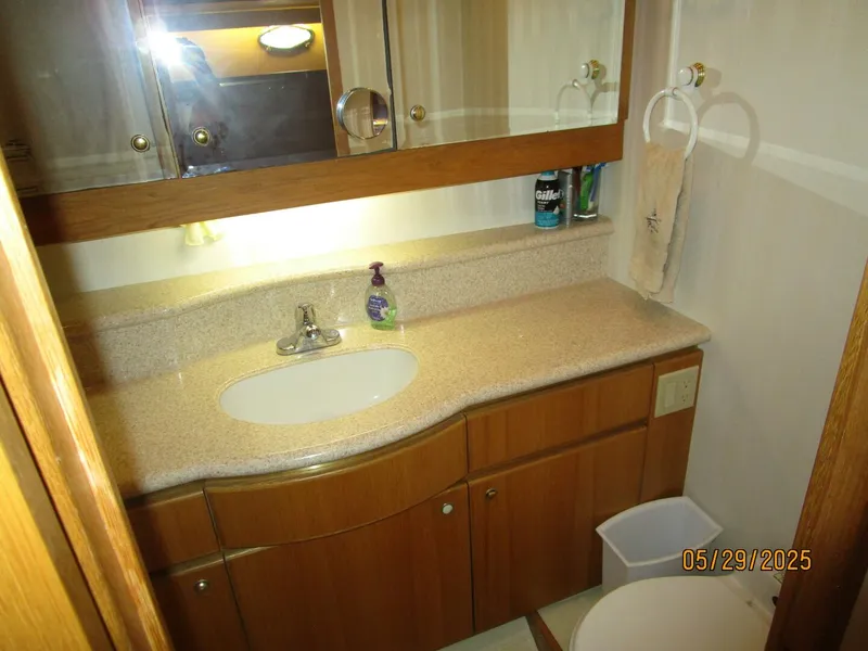 Slide: The Image of 58' West Bay master stateroom head - 5412766