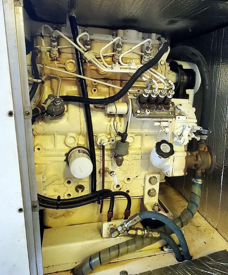 Slide: The Image of 58' West Bay generator - 3416018