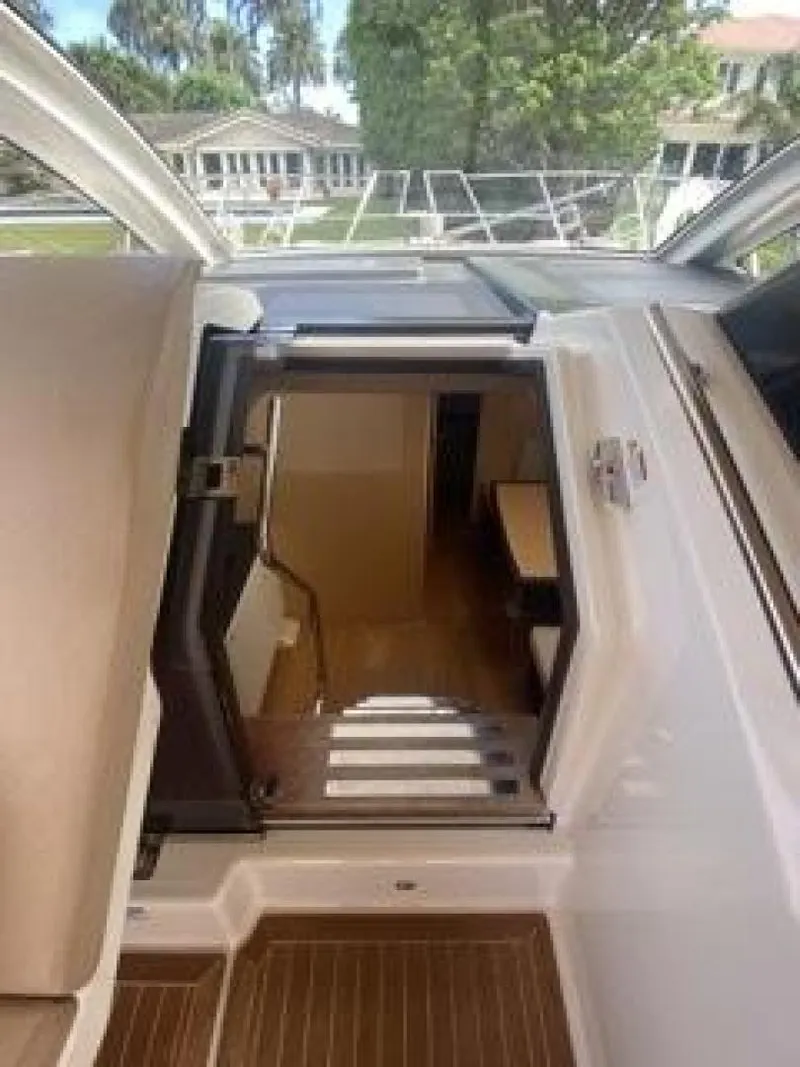 Slide: The Image of Cranchi M44 HT 2013 - 3430844