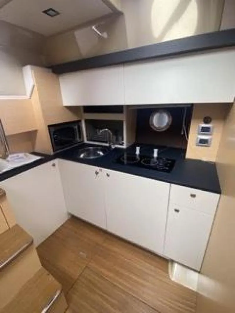 Slide: The Image of Cranchi M44 HT 2013 - 3430846