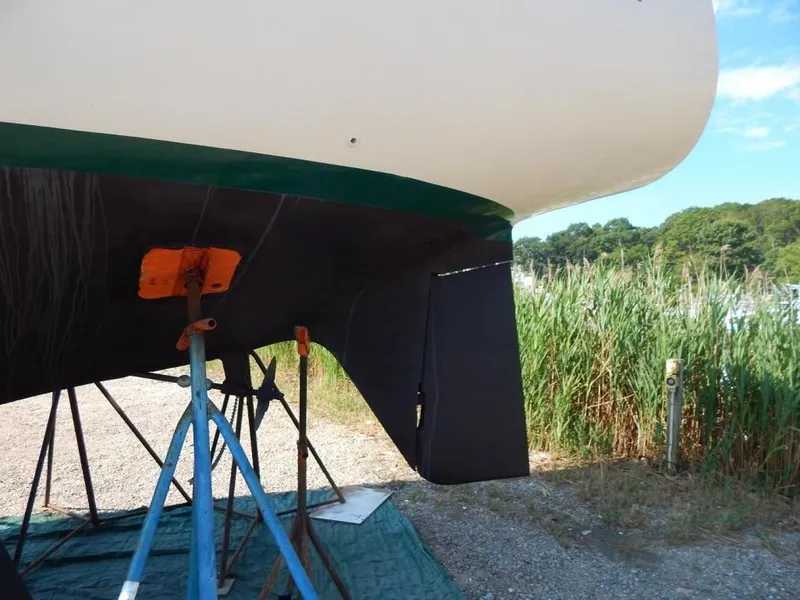 Slide: The Image of Heritage Yacht Intrepid 35 1976 - 3605966