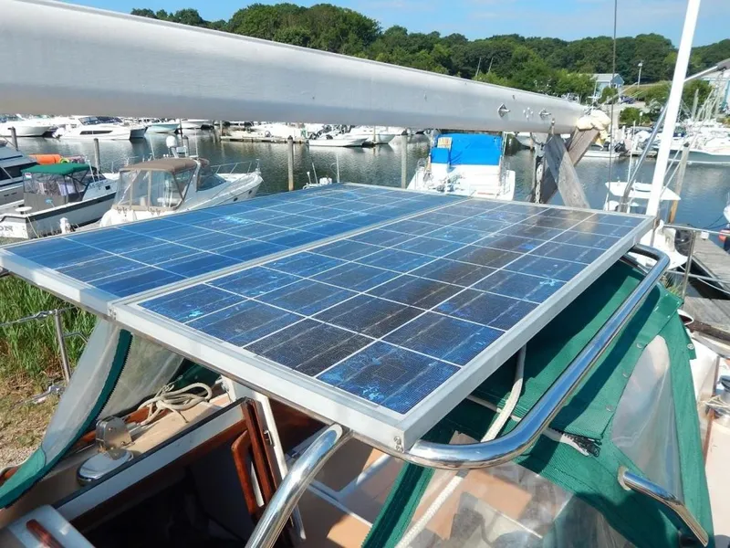 Slide: The Image of Heritage Yacht Intrepid 35 1976 - 3605969