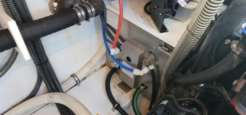 Slide: The Image of Formula 37 Cruiser 2012 - 3454490