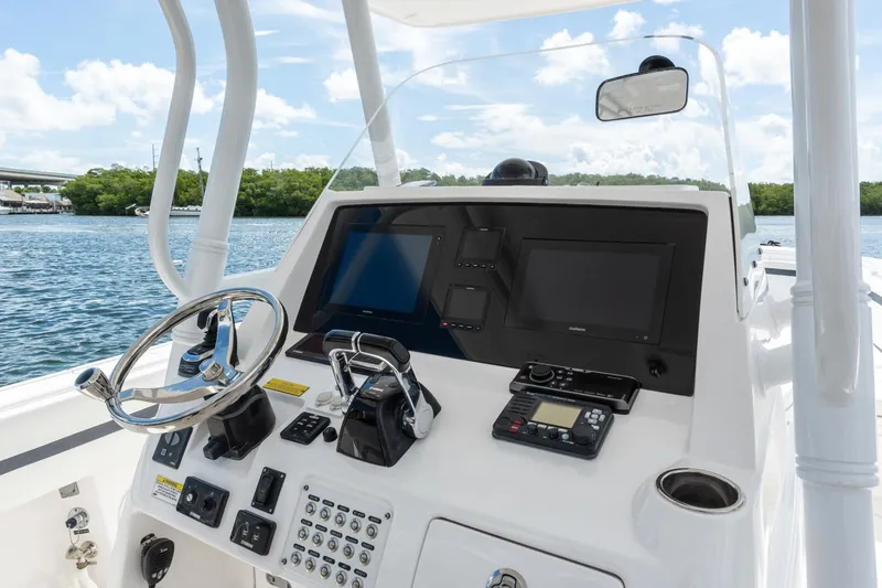 Slide: The Image of Intrepid 32 Double G - Customized Plexi Dash 2015 32 Intrepid 327 Double G - 3457116