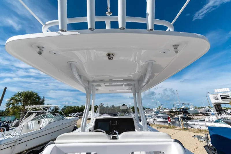 Slide: The Image of Intrepid 32 Double G - Fiberglass Hardtop 2015 32 Intrepid 327 Double G - 3457120